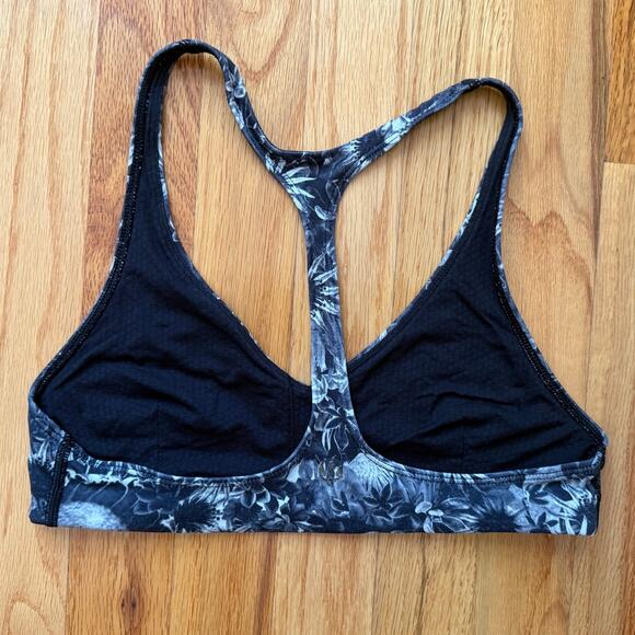 Lululemon Arise Bra Flowabunga Black Angel Wing size 4 - Picture 2 of 9